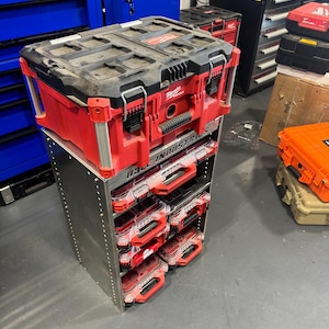 THE RAIL – Narrow Aluminum Tool Rack, Compatible with Milwaukee® PACKOUT™ Organizers