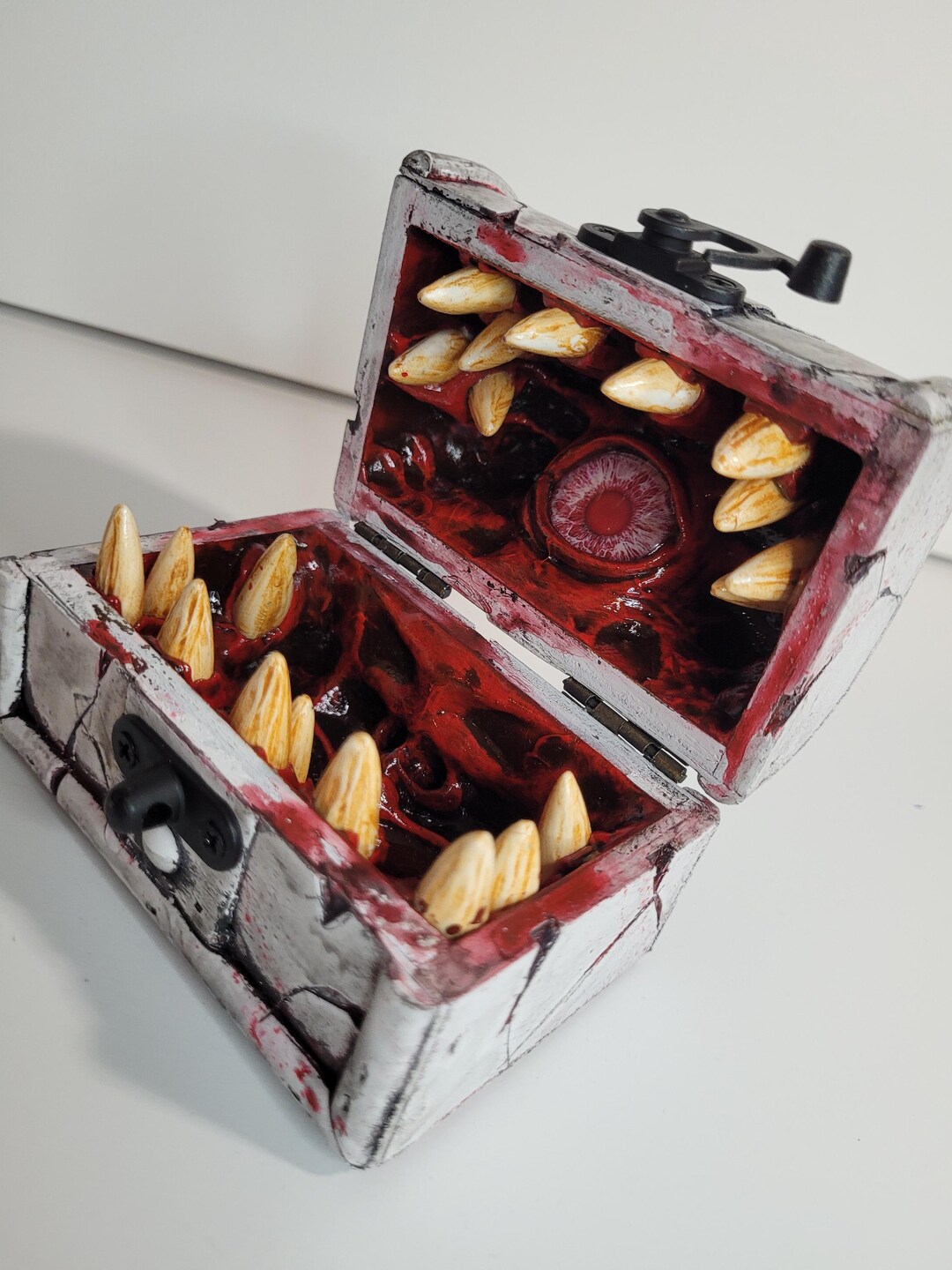 dnd-mimic-dice-storage-chest-table-top-rpg-dice-vault-phyrexian-mtg