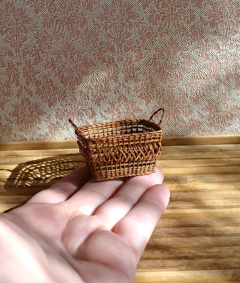 Dollhouse Miniature Wicker Basket 112 Miniature wicker Etsy