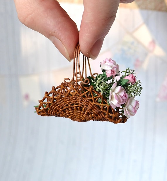 Tiny White Wicker Basket Dollhouse Miniature 1:12 Scale