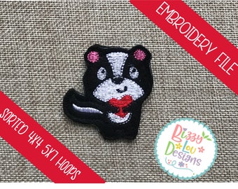 Valentine feltie skunk feltie love feltie Valentine feltie design love skunk feltie valentine ith diseño valentine embroidery