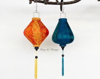 Ensemble de 2 Hoi Une lanternes en soie en bambou 35cm - Personnalisation avec forme et couleur - Décoration de mariage. Décoration d’anniversaire. Plafonnier