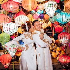 100pcs bamboo silk lanterns 35cm - Free to choose mix shape and color - Wedding decor. Patio decor. Lamp for valentine. Event lamp decor