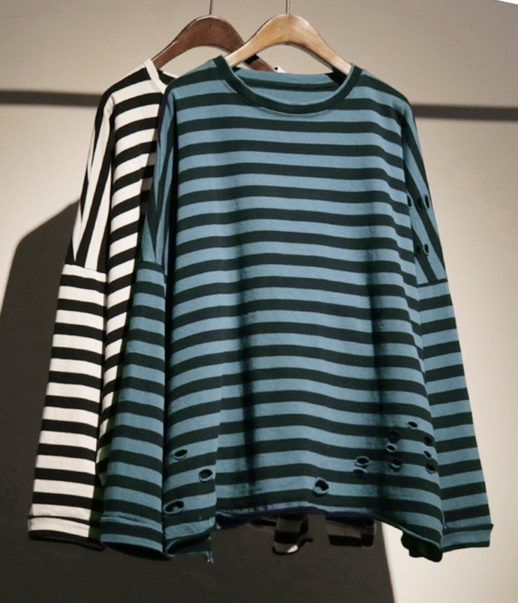 Unisex Striped Long Sleeve Under Scoop Knit T-shirt / Loose Distressed  Destroyed Sweater / Extended Overlong Short Sleeve Drop Shoulder 