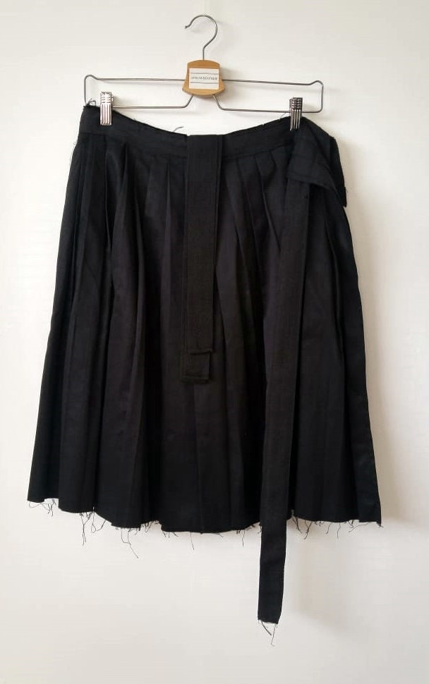 High Street Dark Black Men's Pleats Wrap Skrit // Wear It - Etsy