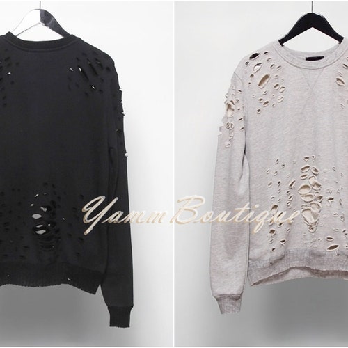 Destroyed Distressed / Ripped Frayed 