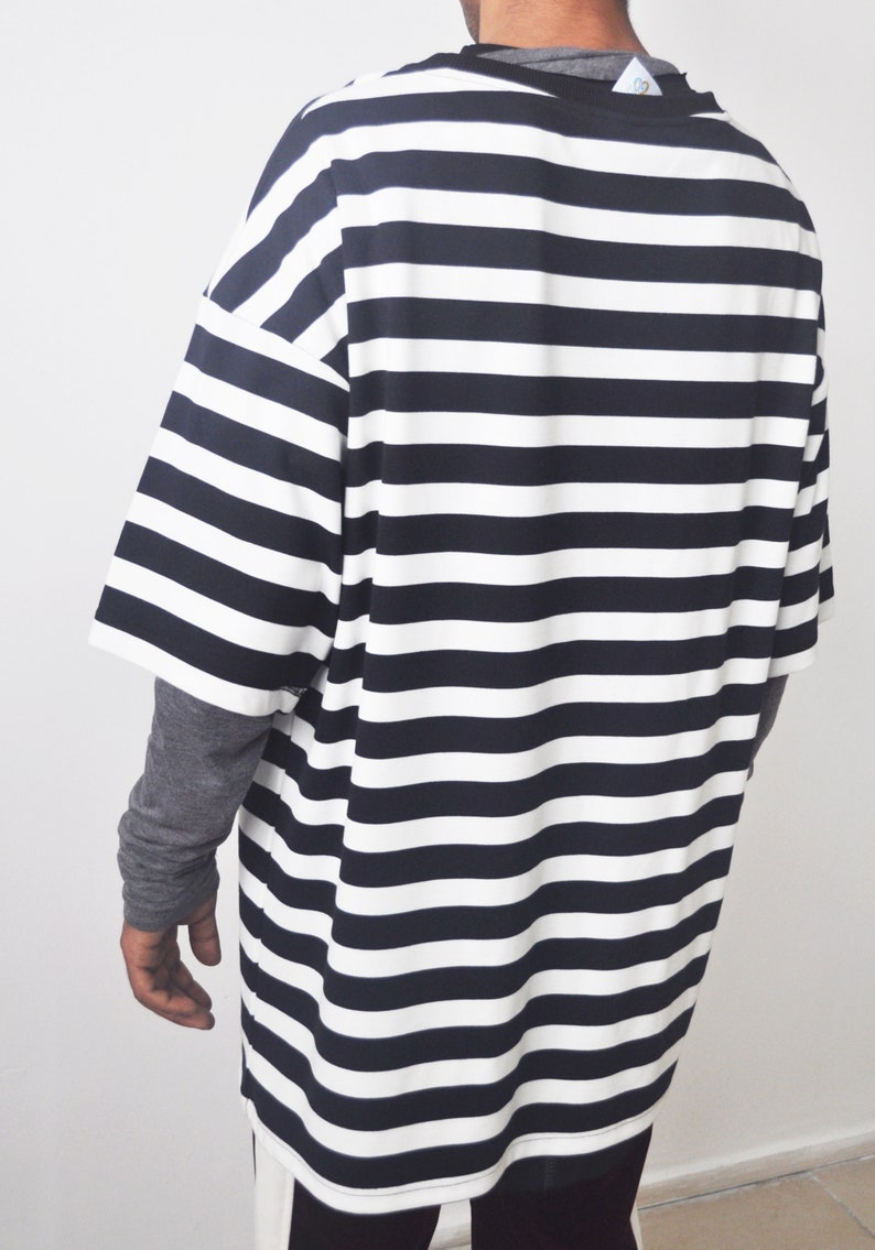 Black White Striped  Dropped Shoulder 0 Neck Scoop Short image 4