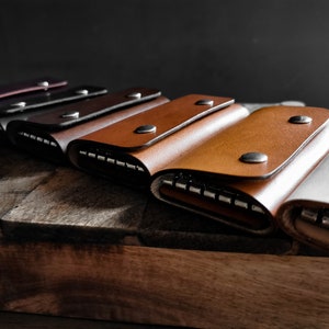 Leather Key Organizer, Modern Key Cover, Vegtanned leather key case, Key Storage, Minimalist key holder, moving and relocating gifts