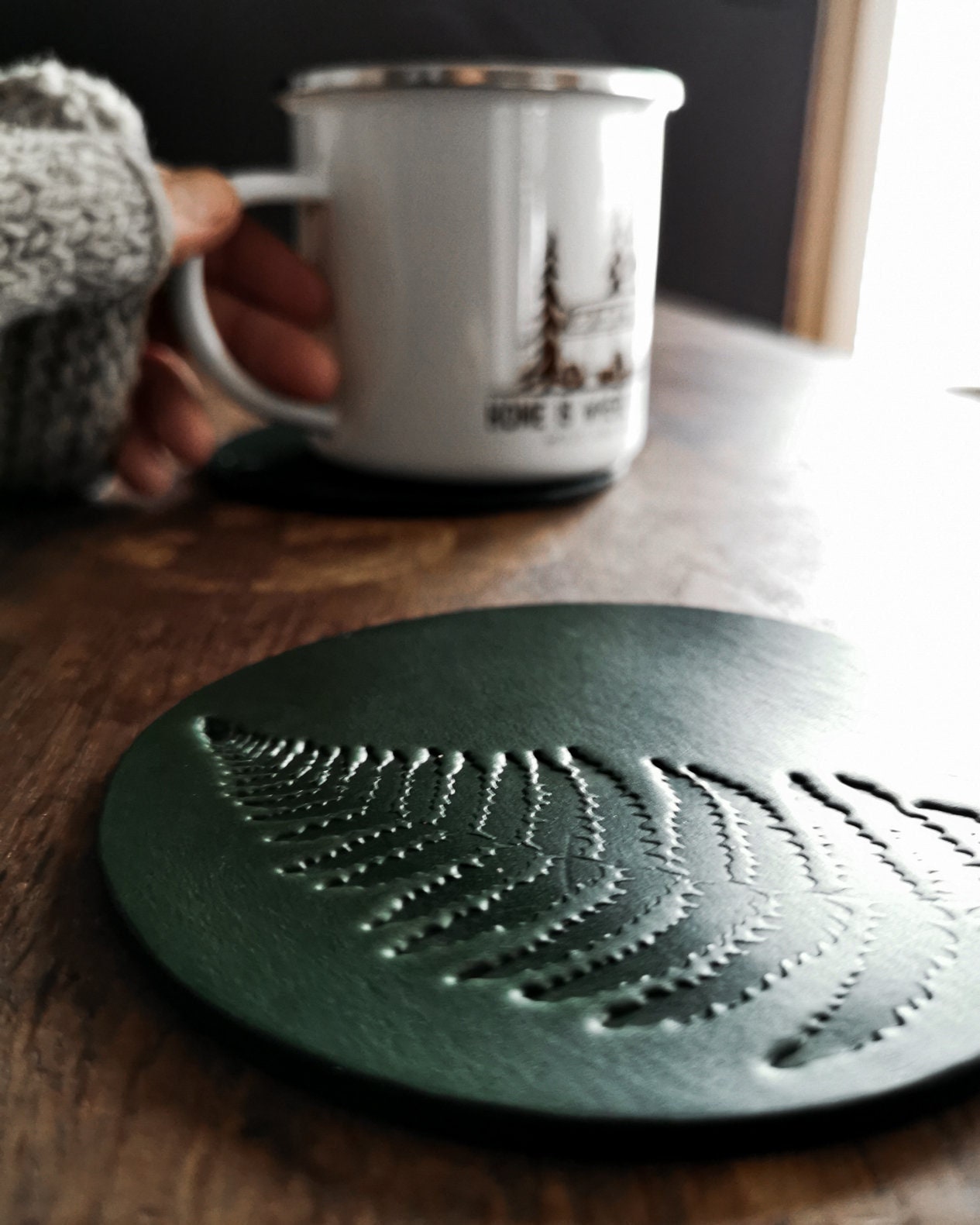 Sous-Verres en Cuir avec Motif Fougère Embossé, Sous-Bock Fait Main, At de La Table, Bière et Vin