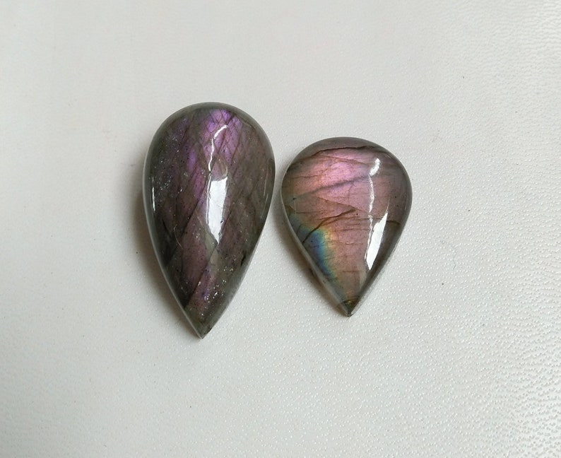Natural Labradorite Cabochon Purple FlashLabradorite 82.9 CTS 34x19 MM Gemstone for Wirewrapp DIY Ring Pendant Jewelry Supplies