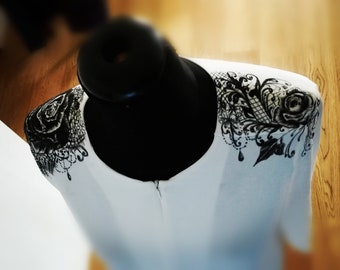 Hand painted silk dress. Lace Flower.