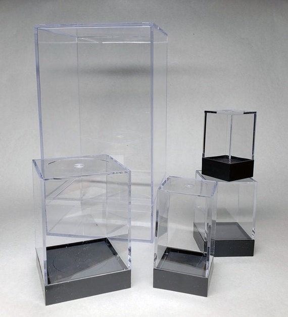 Miniatures display box case D D DnD Pathfinder Frostgrave Dungeons and Dragons Wizkids wargaming Gloomhaven Crystal display wedding favors