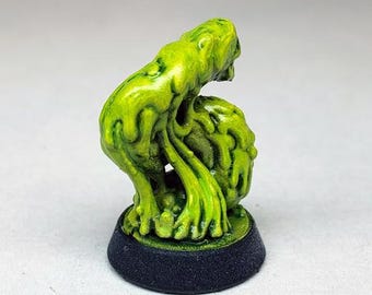 Painted Death Slime Resin Miniature Skull Head Dungeon Vermin