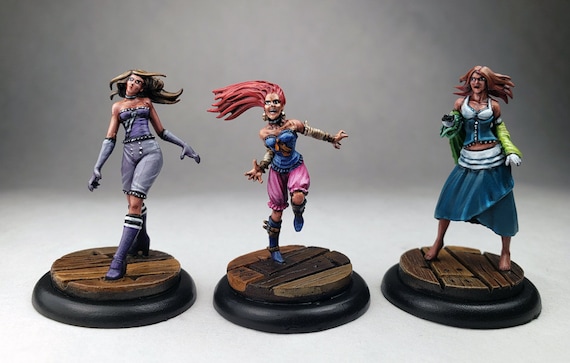 Malifaux 、メリフォー、ミニチュア Hollow Waif Malifaux / D&D Mad Sorceress Monk Rogue Wench