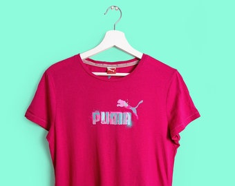 Vintage 90er Jahre Y2K PUMA T Shirt mit Front Logo in Hot Pink Frauen Top Shirt - Gr. S-M