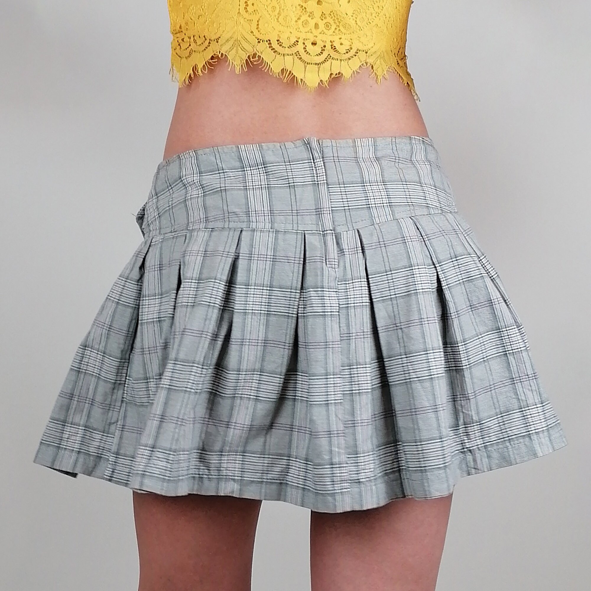 AMISU Vintage Y2K Mini Skirt Low Rise Waist Pleats Plaid