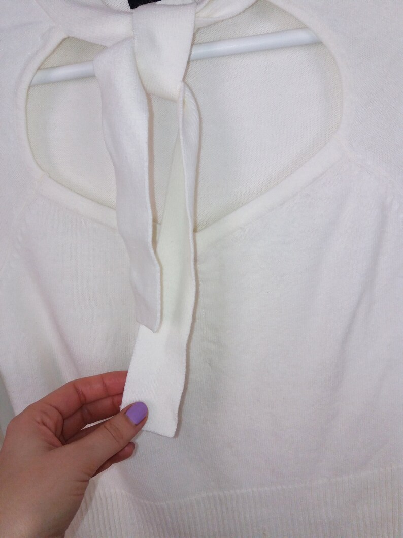 Vintage 90/'s White Knit Minimalist Sweater Neck Tie Detail