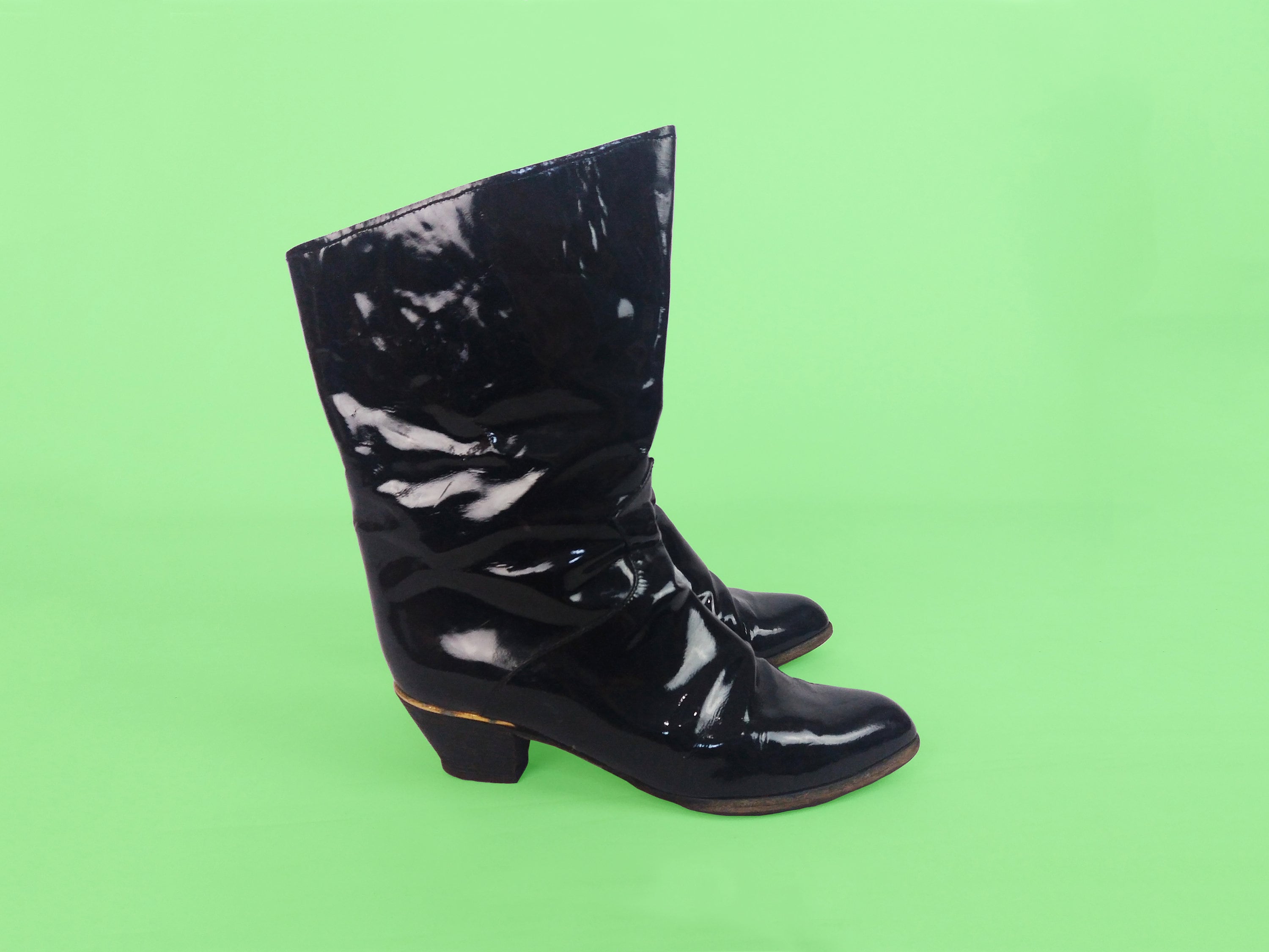 Bottes Vintage 1982 COLETTE Italie - Taille 37 - Vernis Noir - Talon Bottier Fin >7 Cm - Cuir Verni - État Neuf Sans Emballage