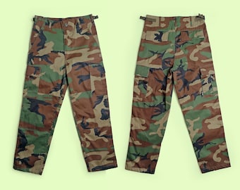 Vintage 90's Y2K Cargo Camo Military Pants Army Trousers  Camouflage Teens or Petite Women - size XXS / 152