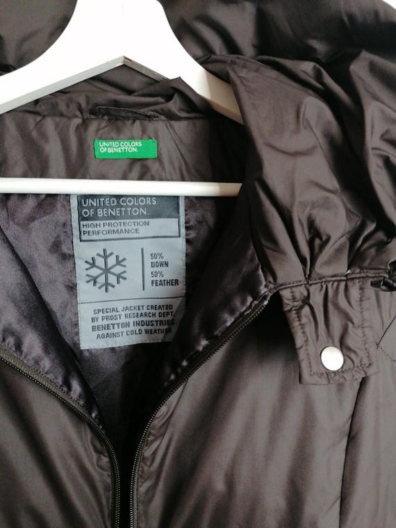 Giubbotto imbottito con cappuccio da bimbo rosso | Benetton Outlet
