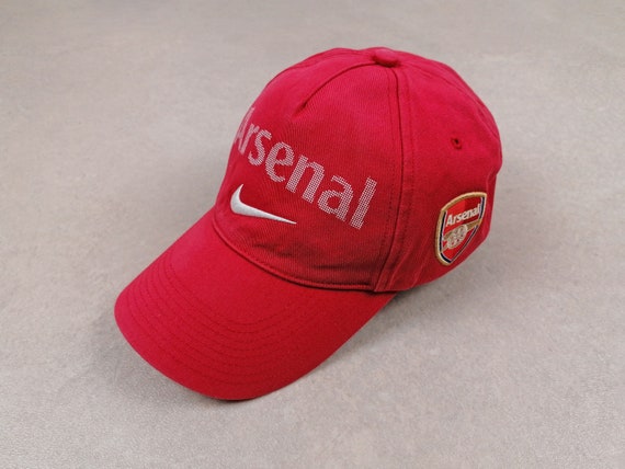 Vintage NIKE ARSENAL Hat Red Football Team Logo Adjustable One Size