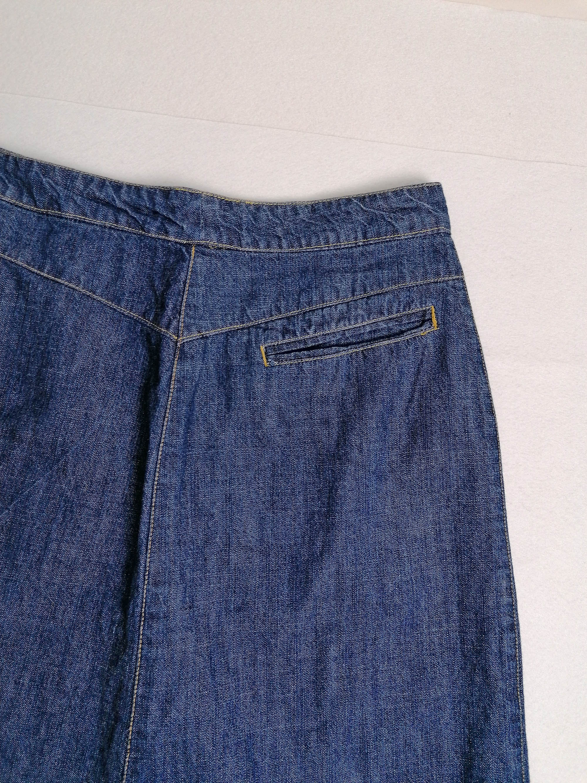 mid length denim skirts 90s