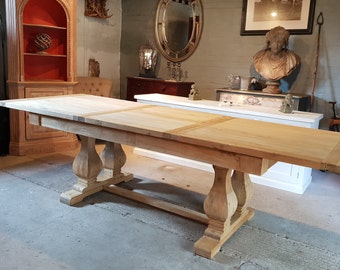 Large Rustic Style Elm Dining Table with Carved Legs
