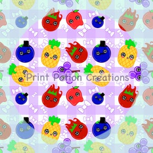 Puede incluir: Un patrón repetitivo con frutas de dibujos animados y lazos en un fondo a cuadros de color púrpura claro. Las frutas incluyen fresas, manzanas, arándanos, piñas y uvas, cada una con expresiones faciales lindas. El texto "Print Potion Creations" también es visible.