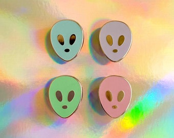 Alien pins - ovni brooch - glow in the dark pins - space - galactic pins - cosmic - hard enamel pin