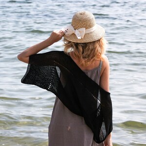 Zwarte bolero schouderophalend gebreid katoenen vest dames zomerjas gemaakt in Spanje strand gehaakte handgebreide schouder cover-up losse pure trui afbeelding 8