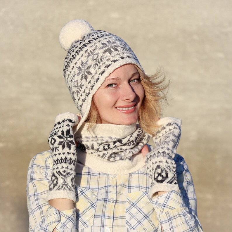 Women gift set cashmere wool hat pom knit hat nordic snood Etsy