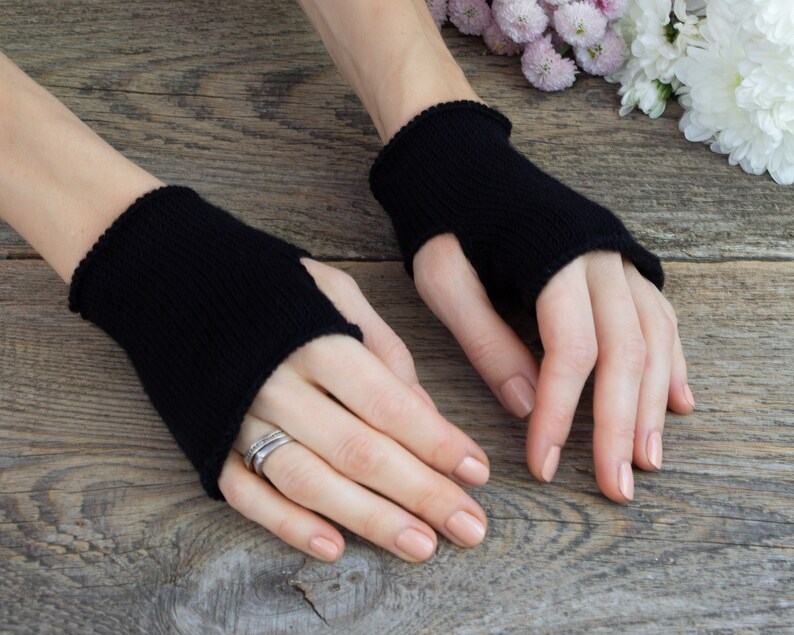 Short Fingerless Gloves Merino Wool Gloves Women Knit Gloves Etsy