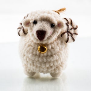 Needle felted sheep, Felted sheep, Miniatures sheep, Sculpture sheep