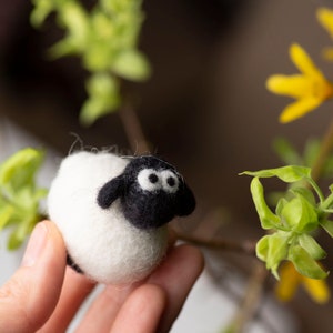 Miniatures sheep, Sculpture sheep, Needle felted sheep