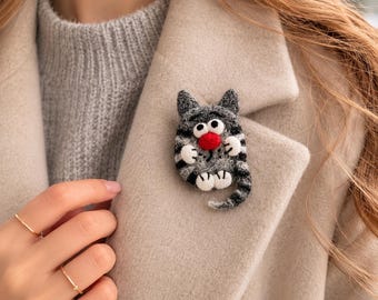 Gray Tabby Cat Brooch, Needle Felted Merino Wool