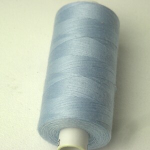 Coats sewing yarn 1000 m helblau image 1