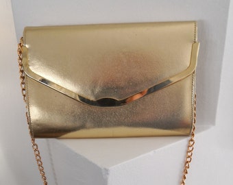 Vintage golden shoulder bag with chain or clutch