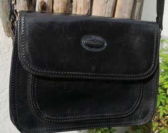 Vintage GIANNI CONTI black leather shoulder or cross bag