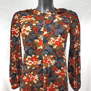 Caftan vintage DENNET BARRY años 70 maxi de flores con capucha Talla 36 FR