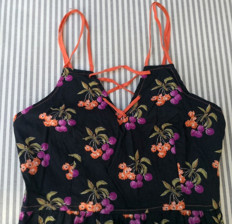 Vintage 70s floral smock back strap dress Size 36 FR image 3