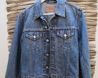 Vintage jean blue Trucker jacket LEVI'S 70590 For girls Size S