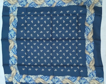 Foulard vintage bleu et beige CYRILLUS 65 x 65 cm