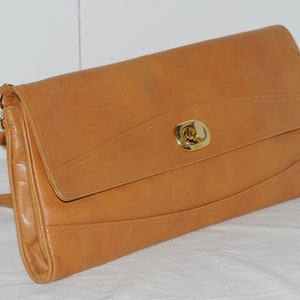 Cartera vintage o bolso de piel PELLETERIE BUCCI marrón claro