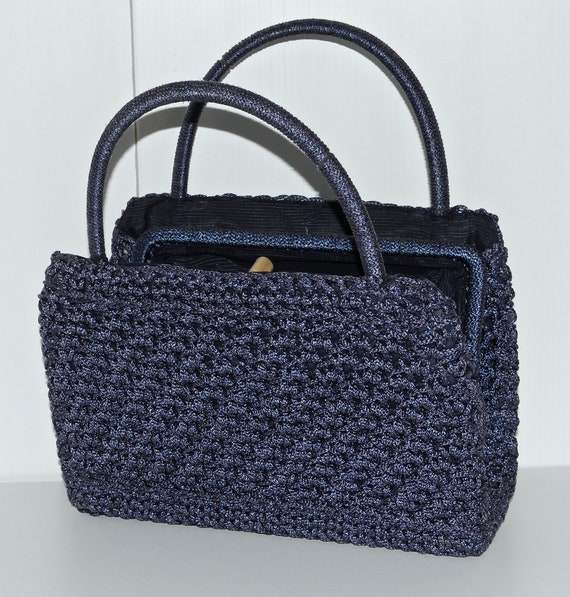 Vintage blue crochet style handbag - image 3