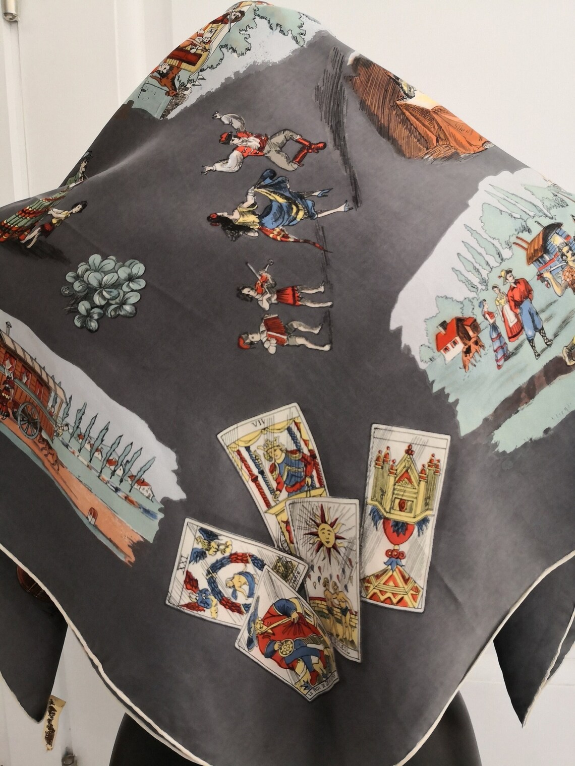 Foulard Vintage 100% Soie - TBEG - Multicolore - 84x86 Cm - Mousseline
