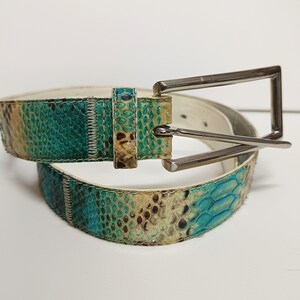 Ceinture vintage cuir de python véritable italien turquoise - boucle rectangulaire en argent signée 19.70 - Taille 42 UE