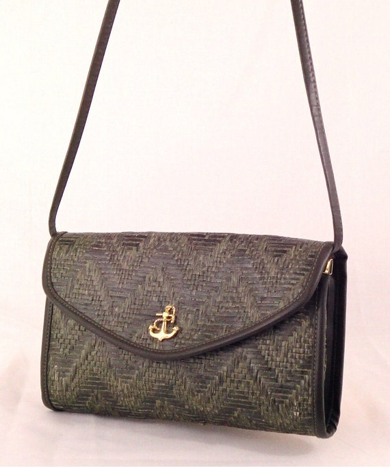 Vintage green woven straw shoulder bag or clutch - image 1