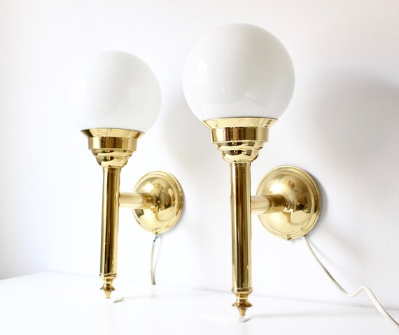 Torchiere wall lamp outlet