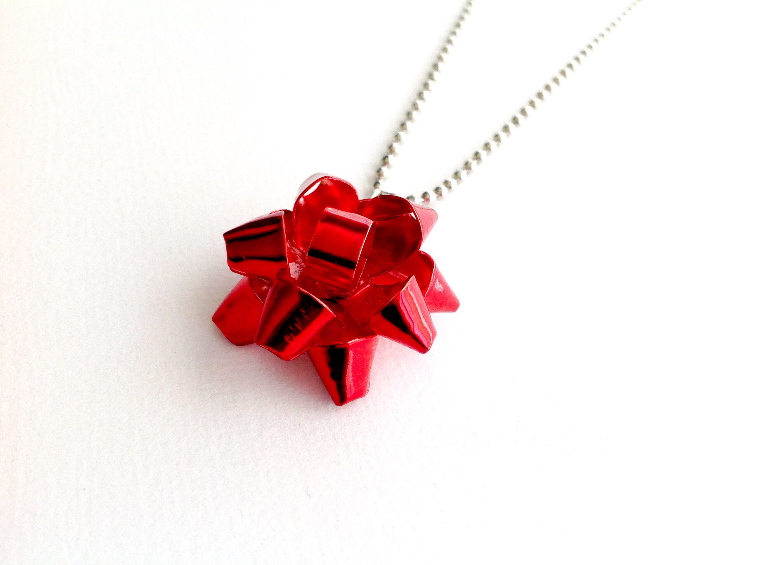 Present Necklace Red Bow 50