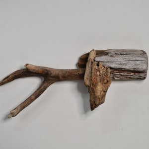 Rustic Nautical Driftwood Whale Wall Hanging, Handmade Driftwood Whale Wall Hanging, Rustic Driftwood Whale Art, Beach Barn Art